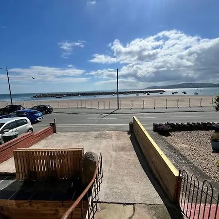 Stunning 2 Bedroom Ground Floor Sea View Apartment Rhos-on-Sea Exterior photo