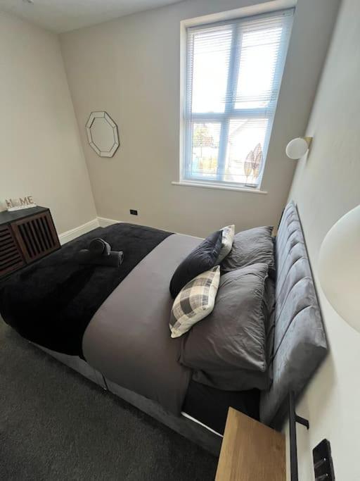 Stunning 2 Bedroom Ground Floor Sea View Apartment